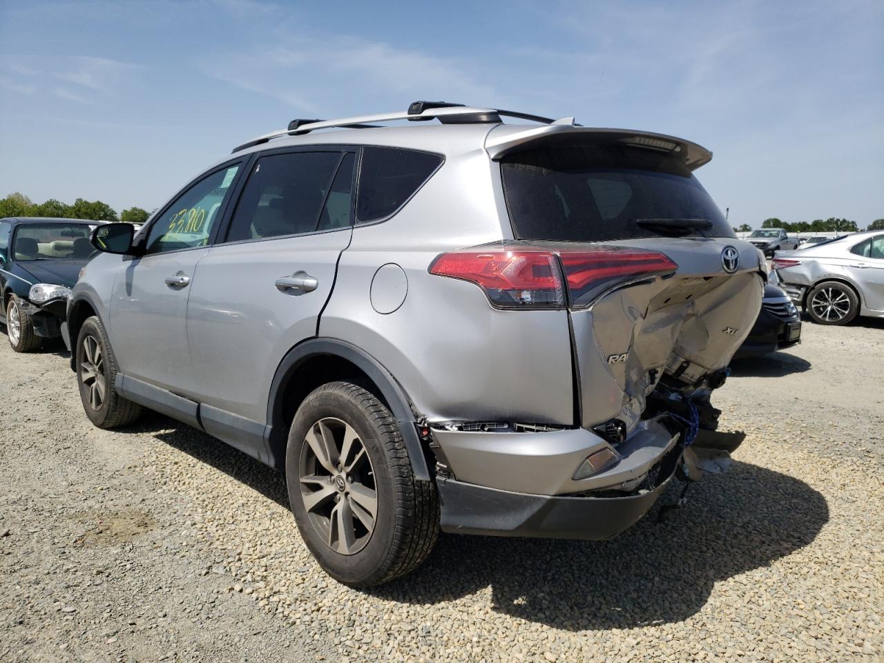Photo 3 from auction – 2016 TOYOTA RAV4 XLE with VIN 2T3WFREV3GW303040