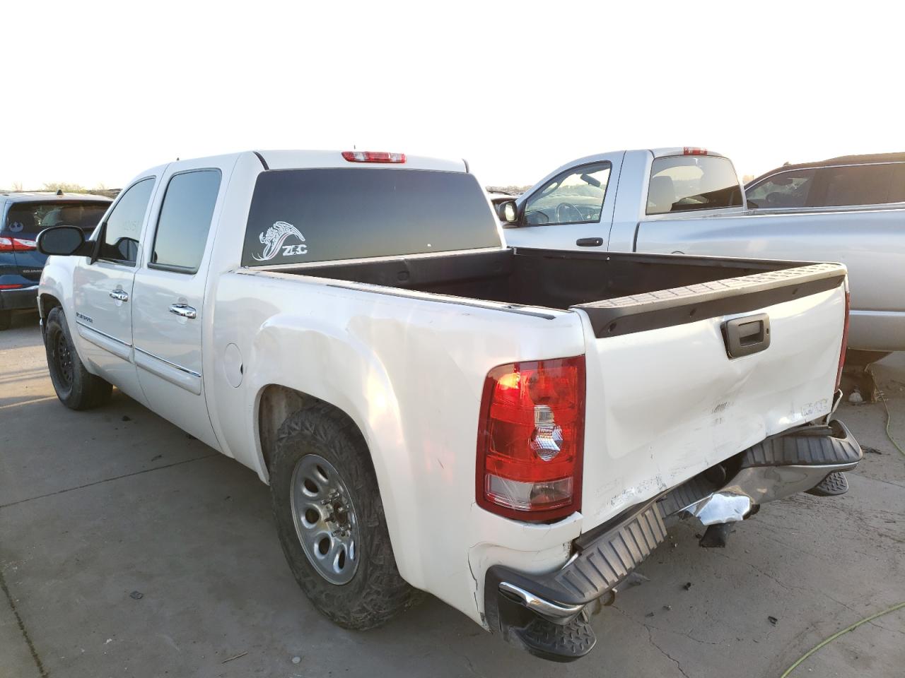 Photo 3 from auction – 2009 GMC SIERRA C15 with VIN 3GTEC33J89G165824