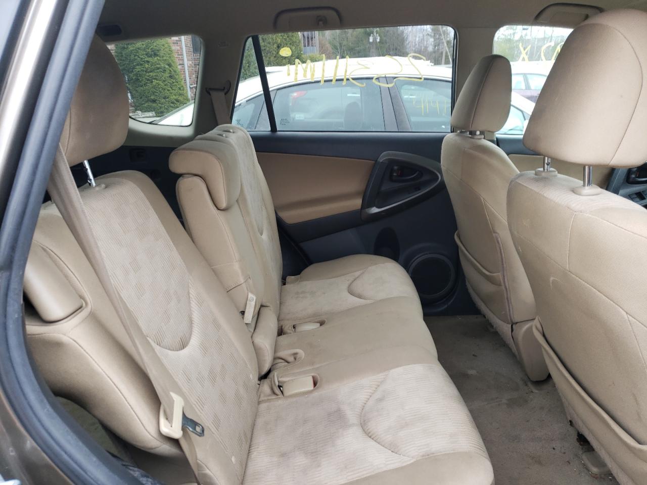 Photo 6 from auction – 2011 TOYOTA RAV4 with VIN 2T3BF4DV2BW171979