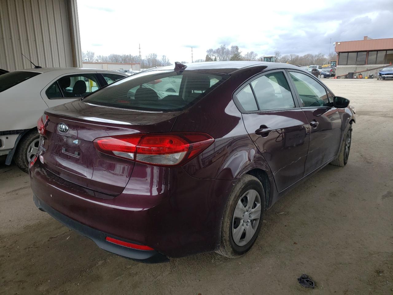 Photo 4 from auction – 2018 KIA FORTE LX with VIN 3KPFK4A74JE270543