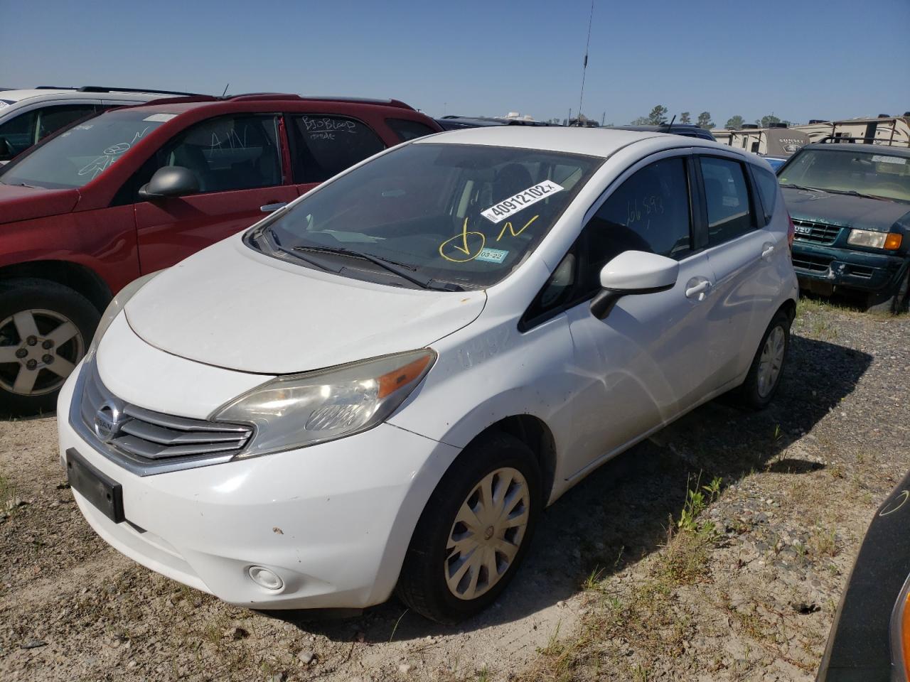 Photo 2 from auction – 2015 NISSAN VERSA NOTE with VIN 3N1CE2CP7FL419402