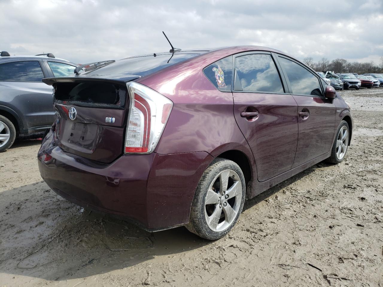 Photo 4 from auction – 2013 TOYOTA PRIUS with VIN JTDKN3DU7D5611483