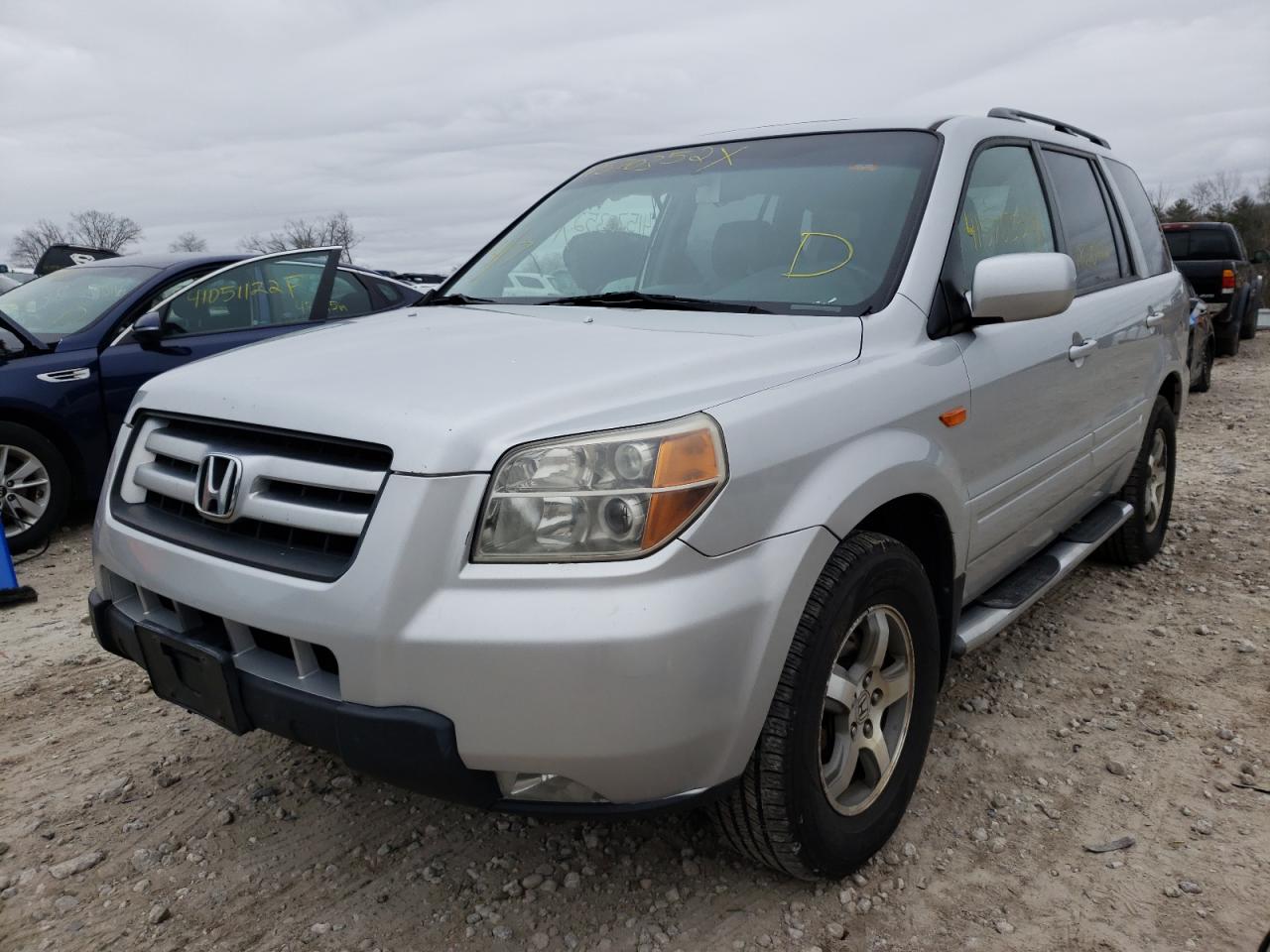 Photo 2 from auction – 2007 HONDA PILOT EXL with VIN 2HKYF18577H513492