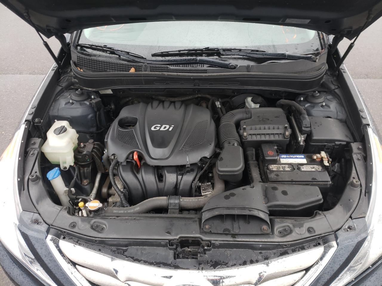 Photo 7 from auction – 2011 HYUNDAI SONATA SE with VIN 5NPEC4AC7BH215930