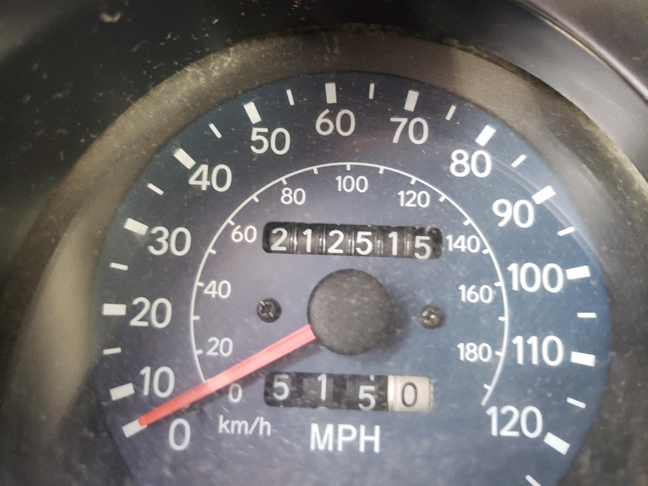 Photo 8 from auction – 1997 TOYOTA RAV4 with VIN JT3HP10V2V0137758