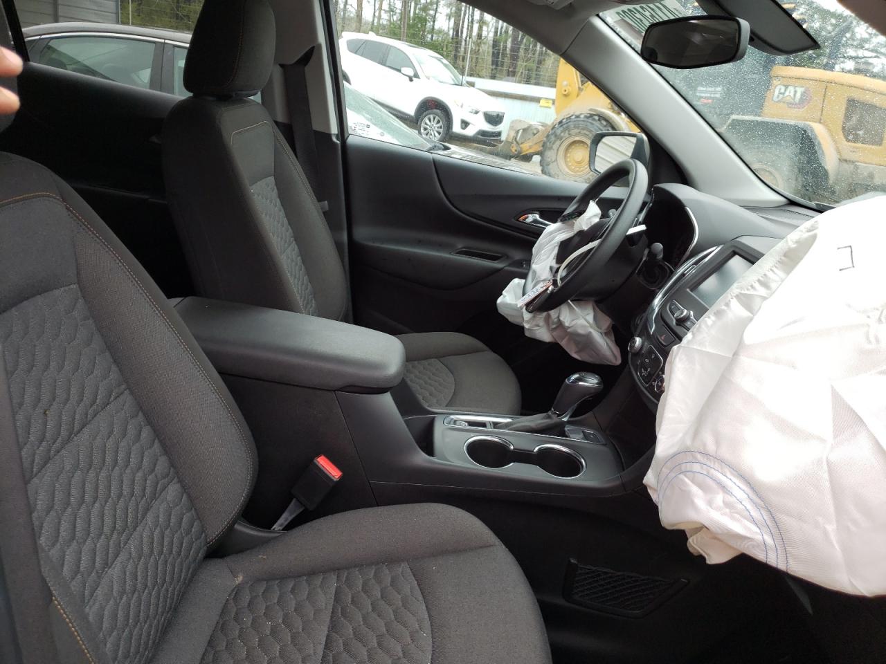 Photo 5 from auction – 2018 CHEVROLET EQUINOX LT with VIN 3GNAXSEV3JS577848