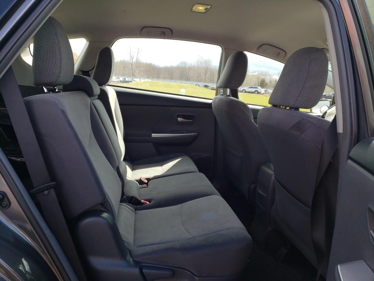 Photo 6 from auction – 2012 TOYOTA PRIUS with VIN JTDZN3EU3C3104653