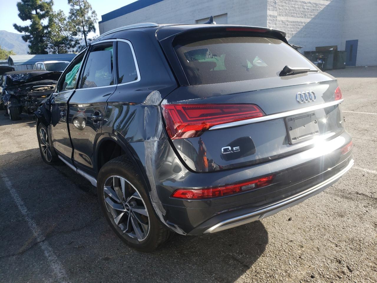 Photo 3 from auction – 2021 AUDI Q5 PREMIUM with VIN WA1BAAFY8M2105088