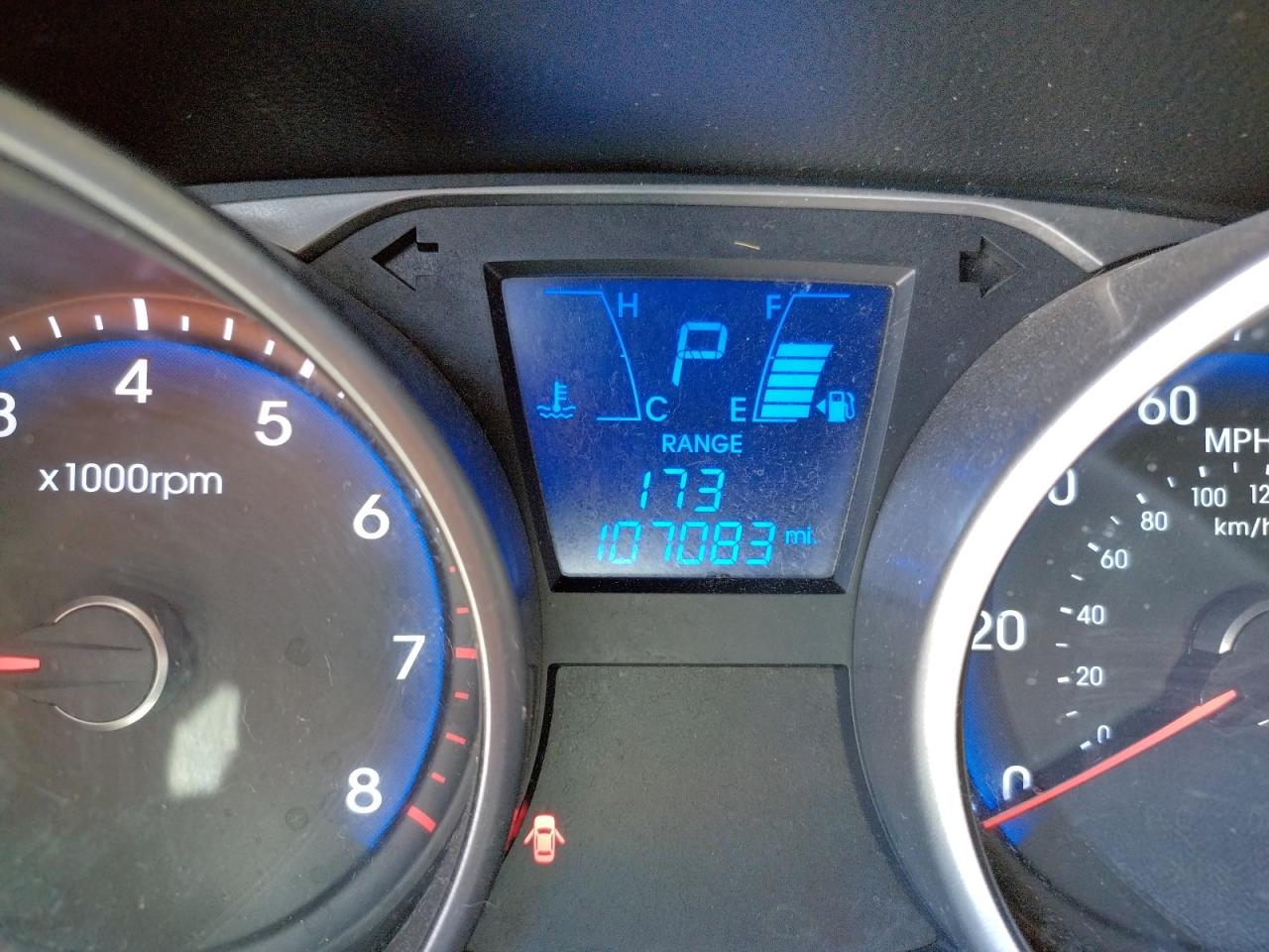Photo 8 from auction – 2011 HYUNDAI TUCSON GLS with VIN KM8JUCAC5BU315550
