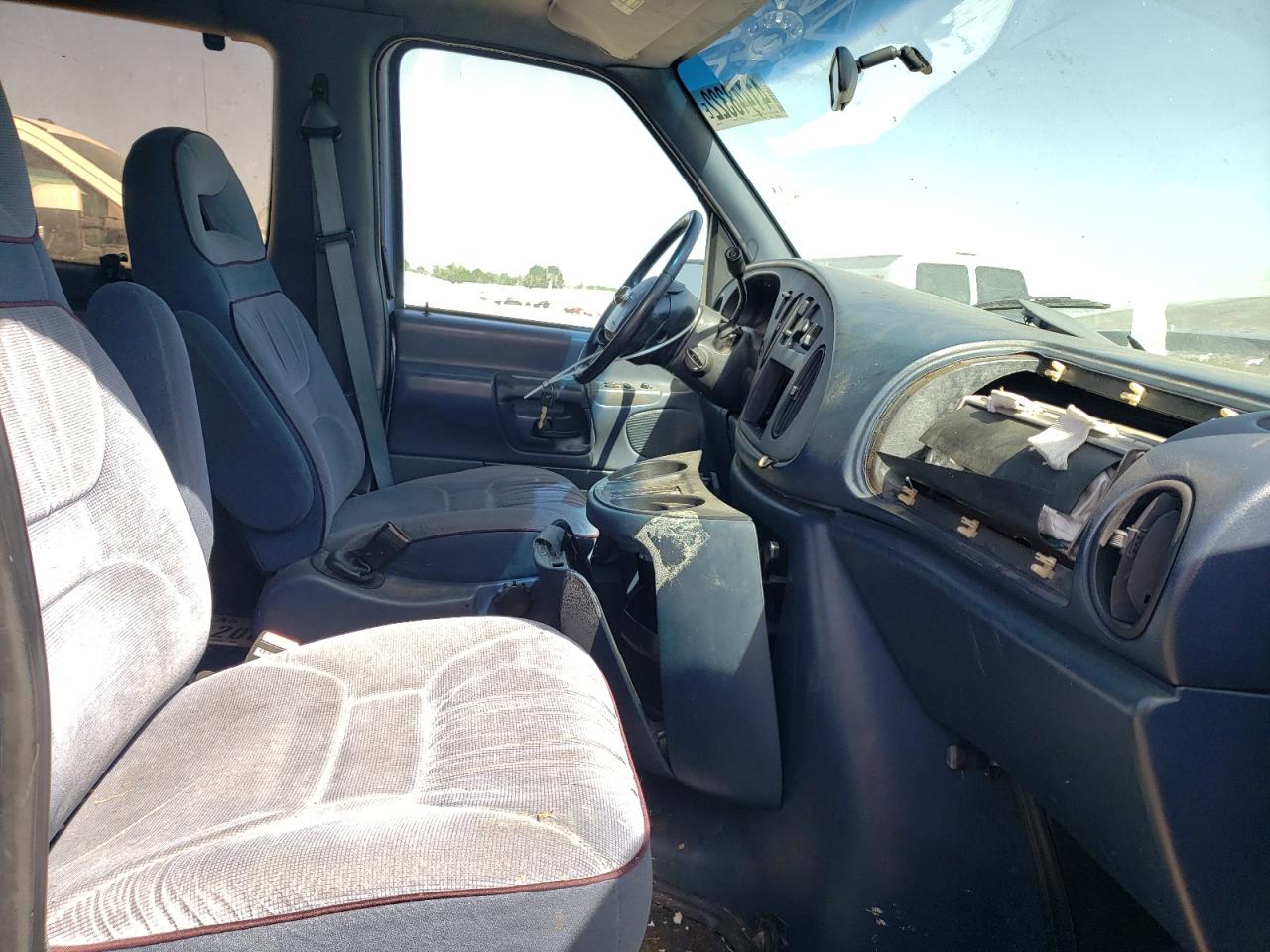 Photo 5 from auction – 1997 FORD ECONOLINE with VIN 1FMEE1168VHB06085