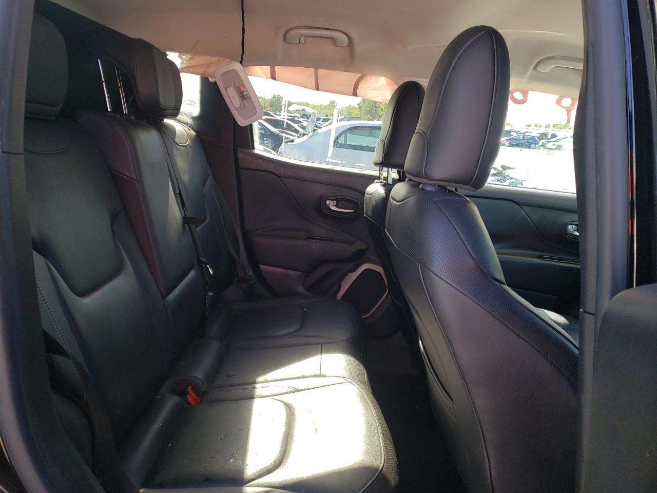 Photo 6 from auction – 2016 JEEP RENEGADE L with VIN ZACCJADT4GPC82085