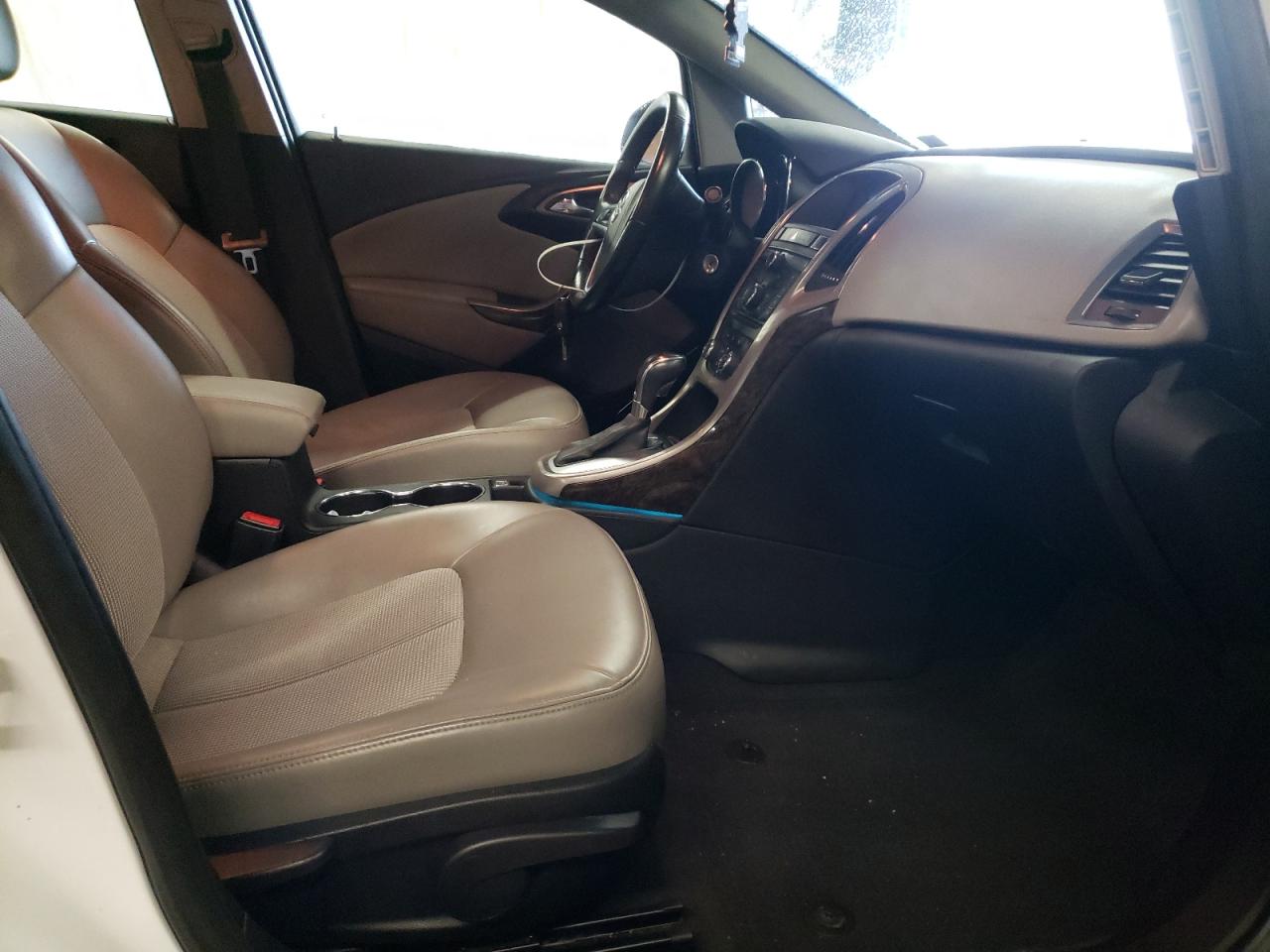 Photo 5 from auction – 2012 BUICK VERANO with VIN 1G4PP5SK5C4171664