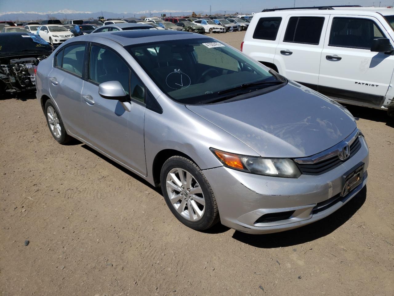 HONDA CIVIC EX 2012 مع رقم تعريف المركبة 19XFB2F88CE308882 - صورة من المزاد