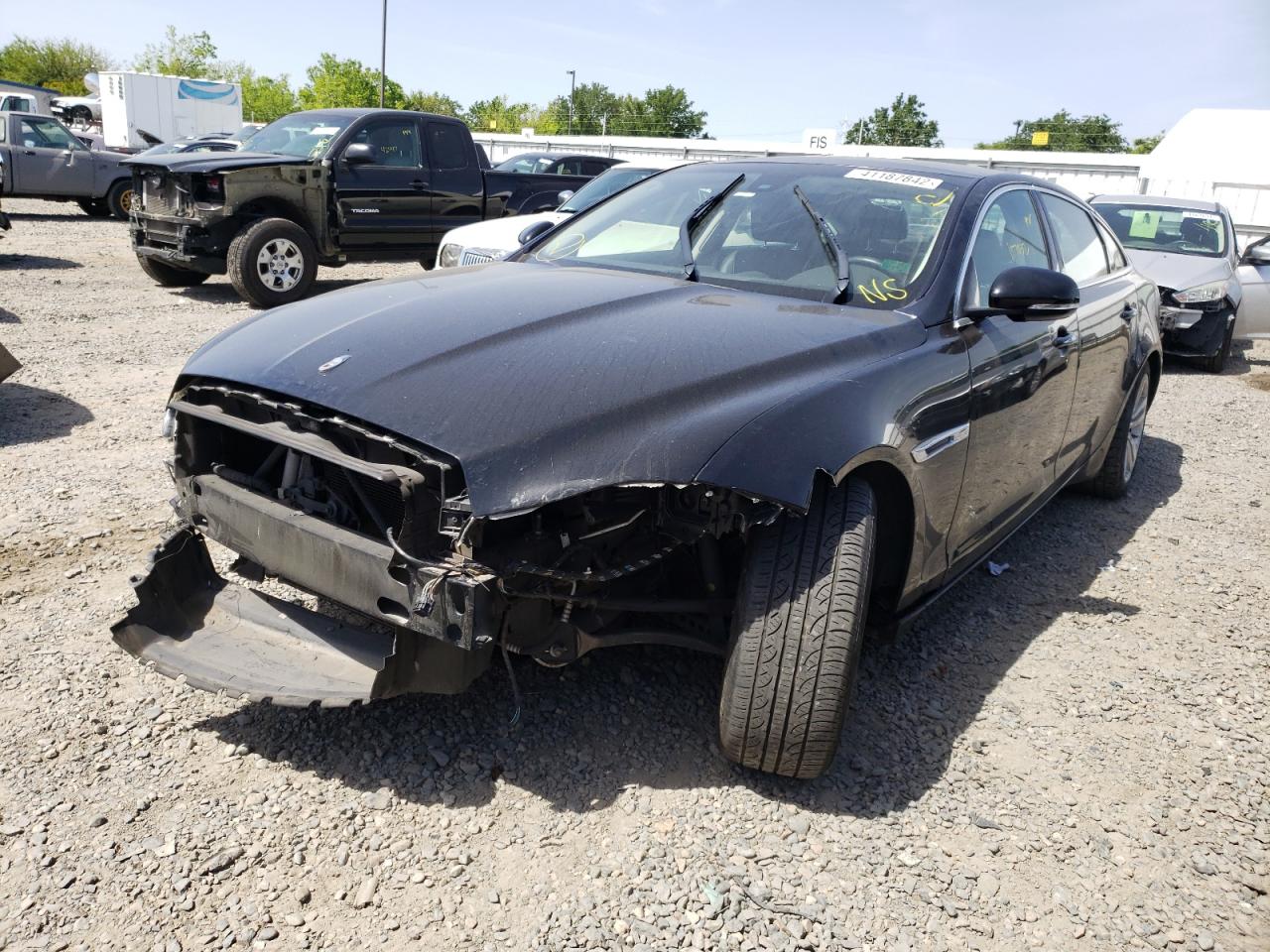 Photo 2 from auction – 2011 JAGUAR XJL with VIN SAJWA2GB9BLV05791