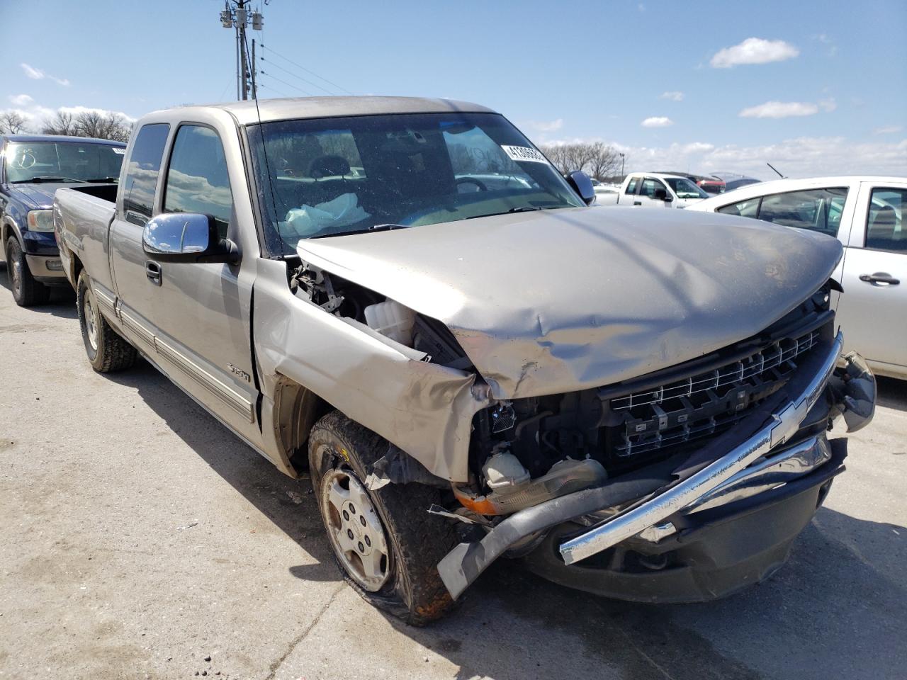 CHEVROLET SILVERADO 2000 with VIN 2GCEK19T5Y1156134 - Photo from auction
