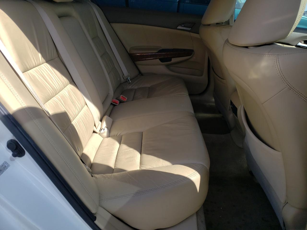 Photo 6 from auction – 2010 HONDA ACCORD EXL with VIN 5KBCP3F89AB016662