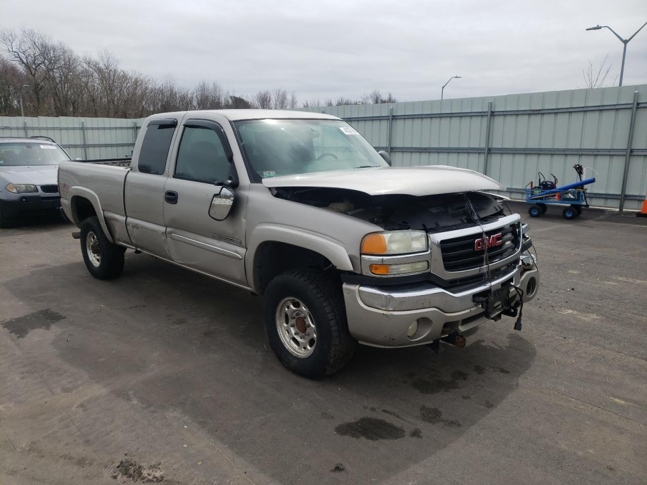 GMC SIERRA 2004 with VIN 1GTHK29U54E199621 - Photo from auction