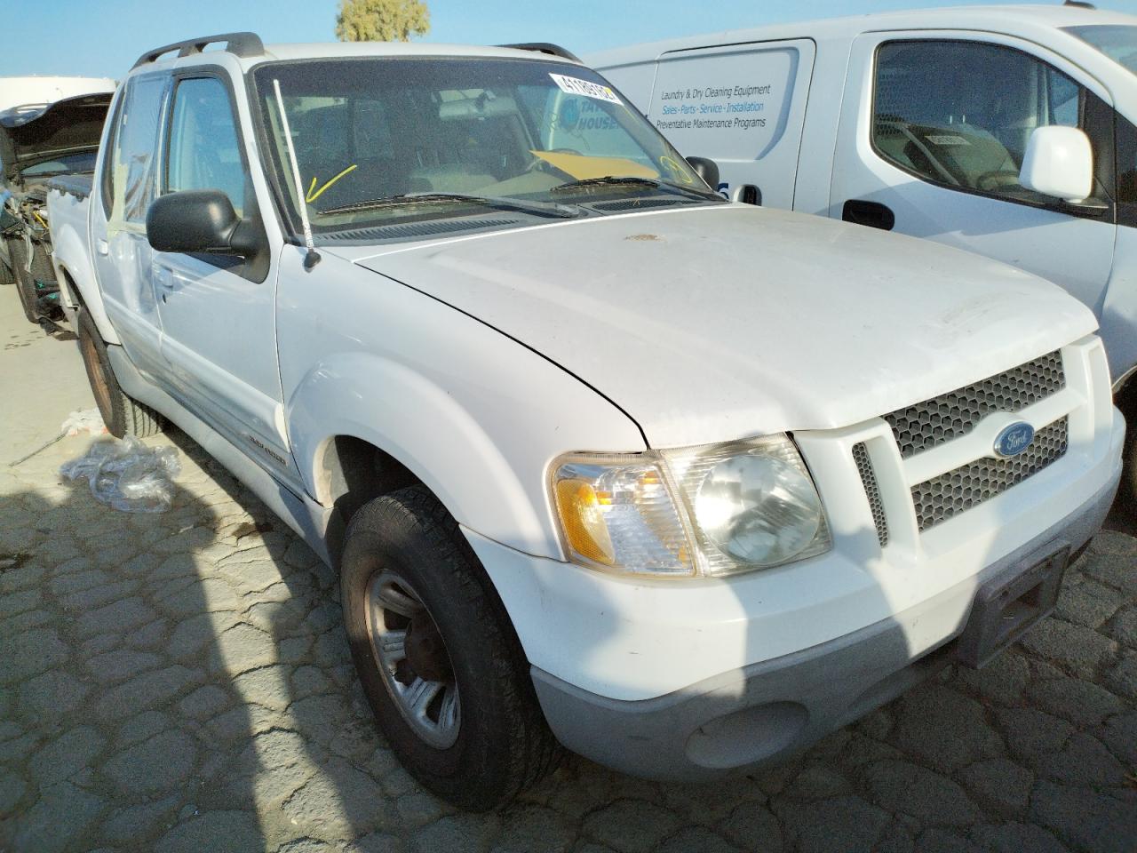 FORD EXPLORER S 2001 with VIN 1FMZU67E61UA21182 - Photo from auction