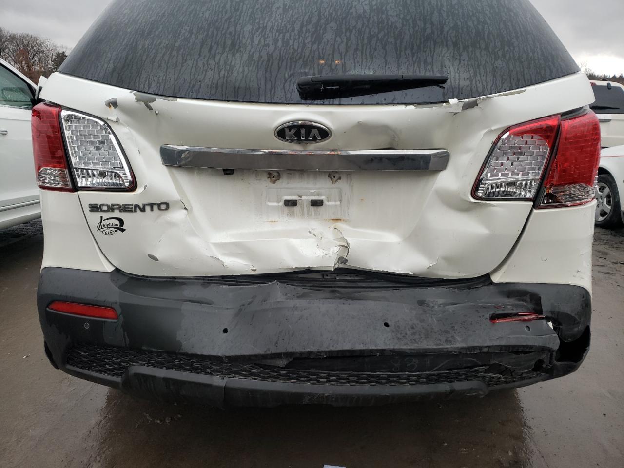 Photo 9 from auction – 2012 KIA SORENTO BA with VIN 5XYKTDA61CG260044