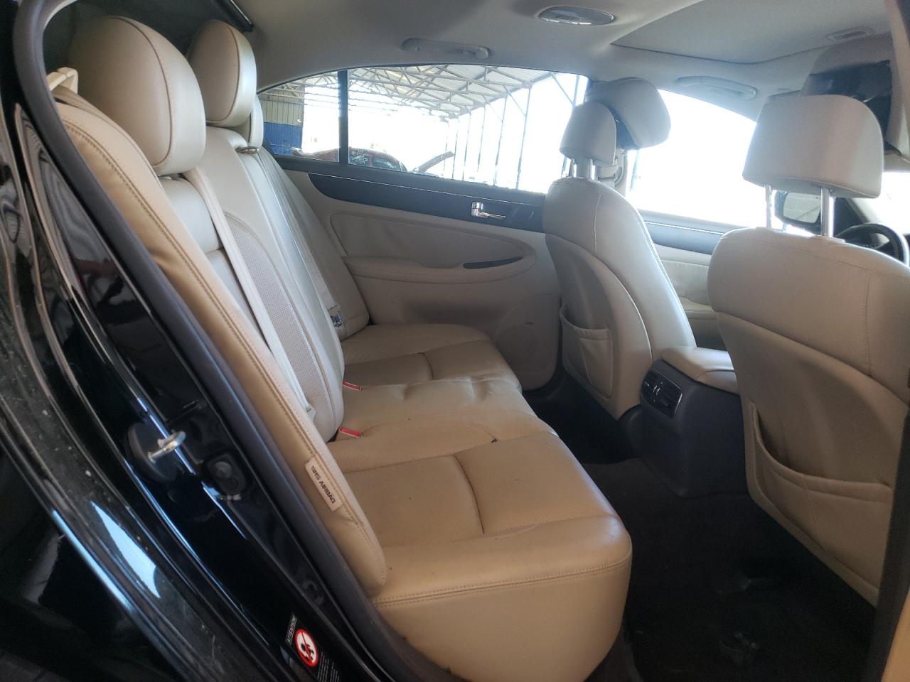 Photo 6 from auction – 2011 HYUNDAI GENESIS 4. with VIN KMHGC4DF1BU121901