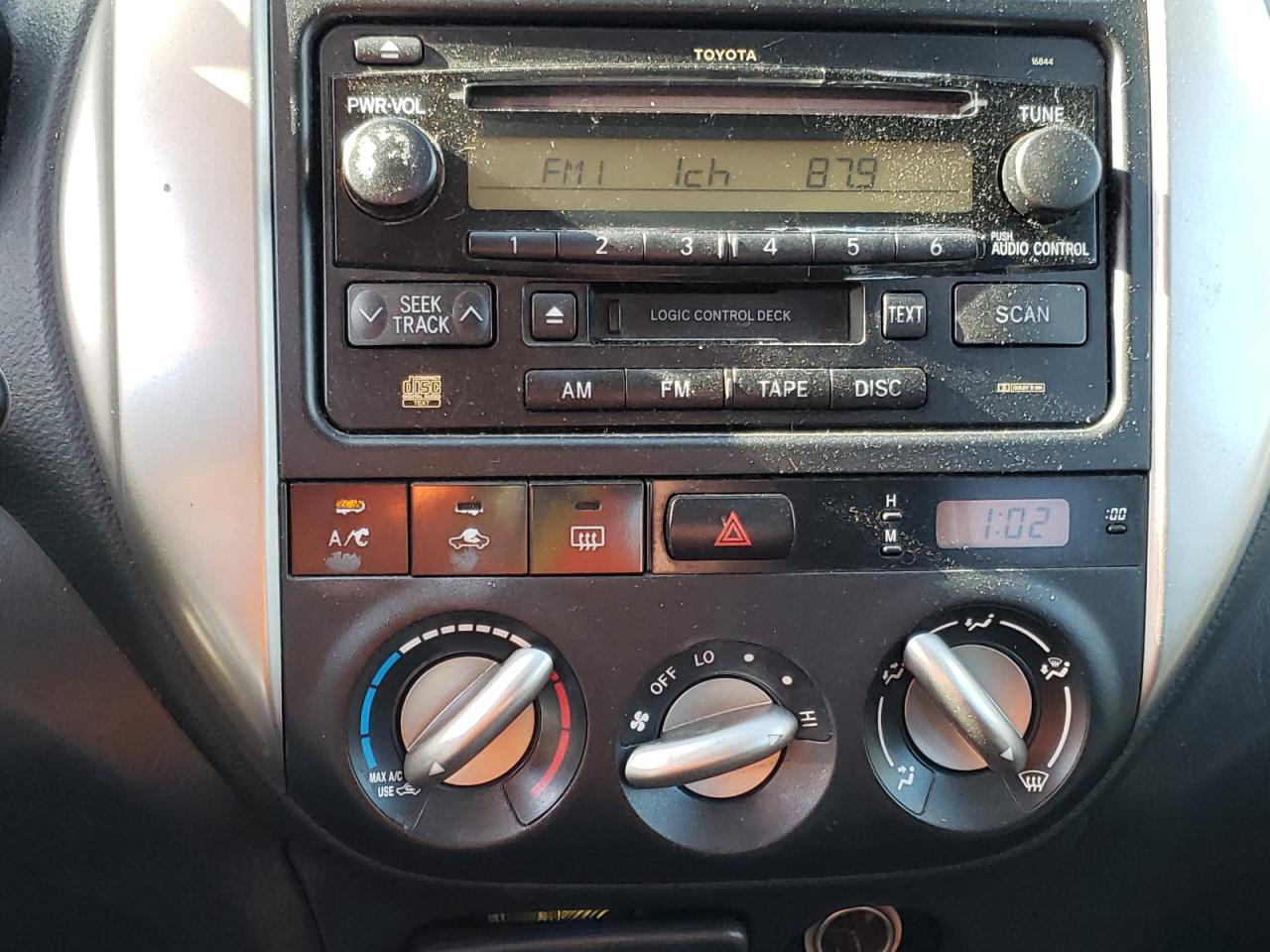 Photo 9 from auction – 2005 TOYOTA RAV4 with VIN JTEHD20V156034527