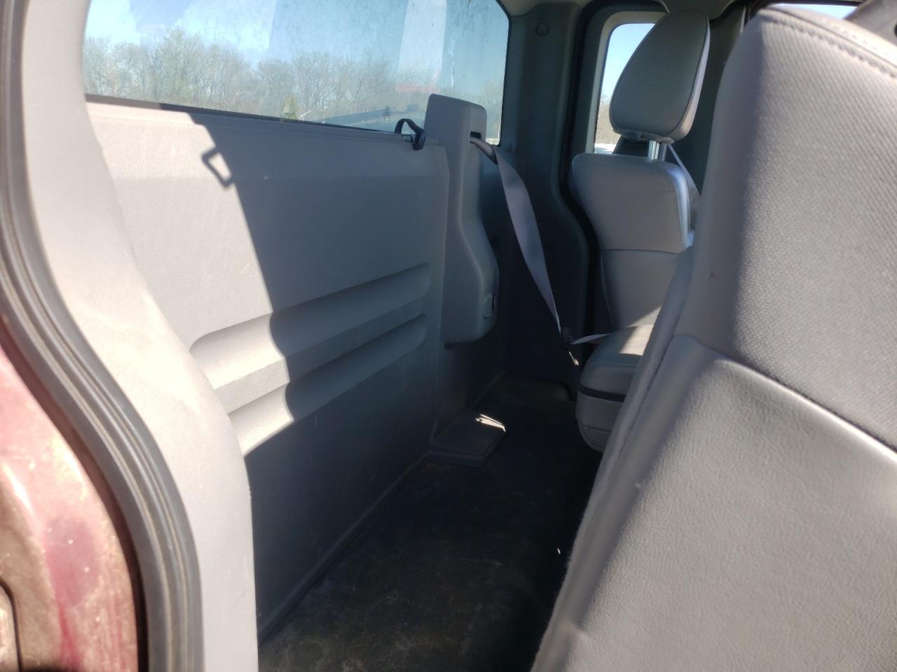 Photo 6 from auction – 2006 FORD F150 with VIN 1FTRF12286NA94232