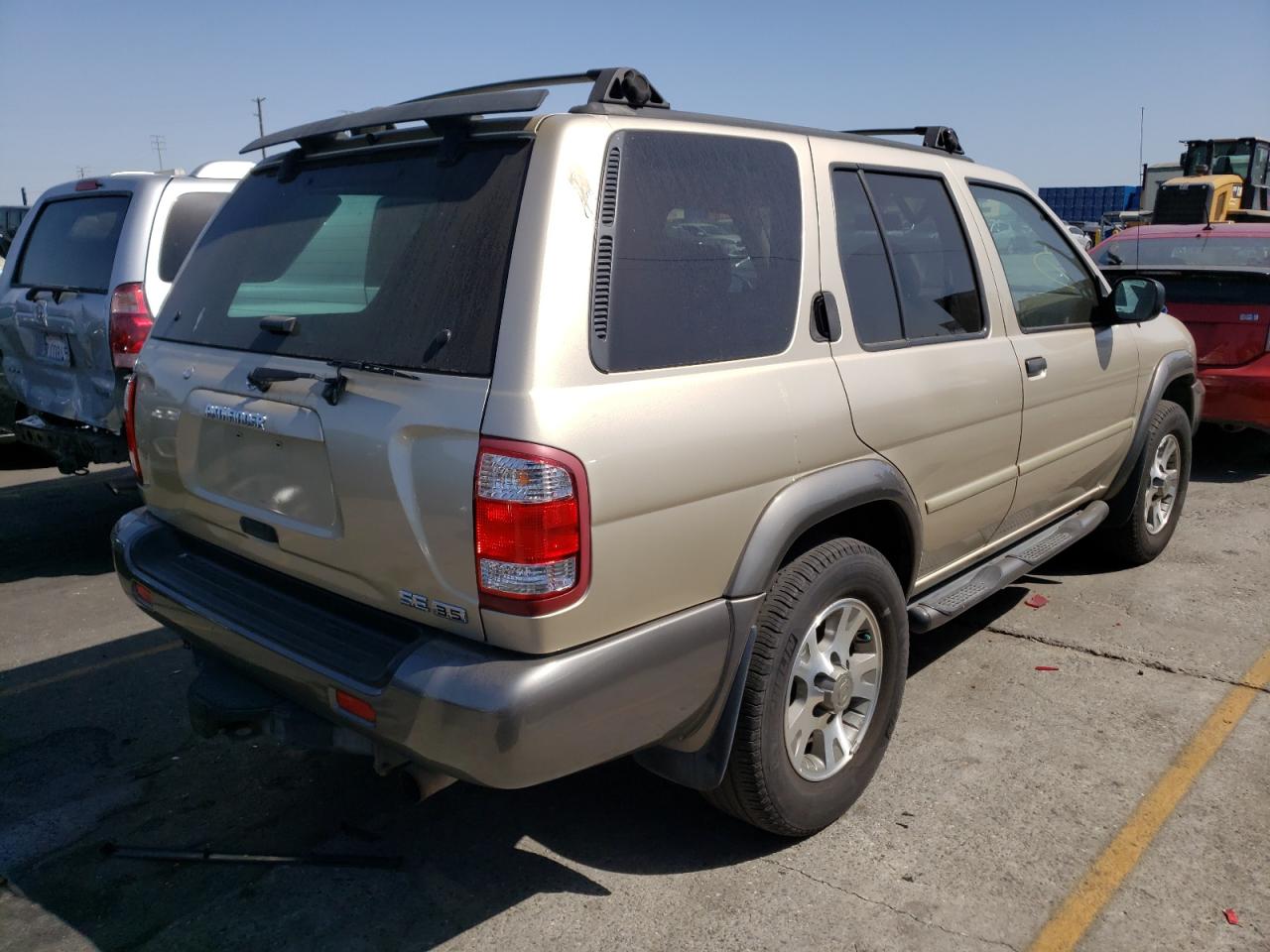 Photo 4 from auction – 2001 NISSAN PATHFINDER with VIN JN8DR07X61W513685