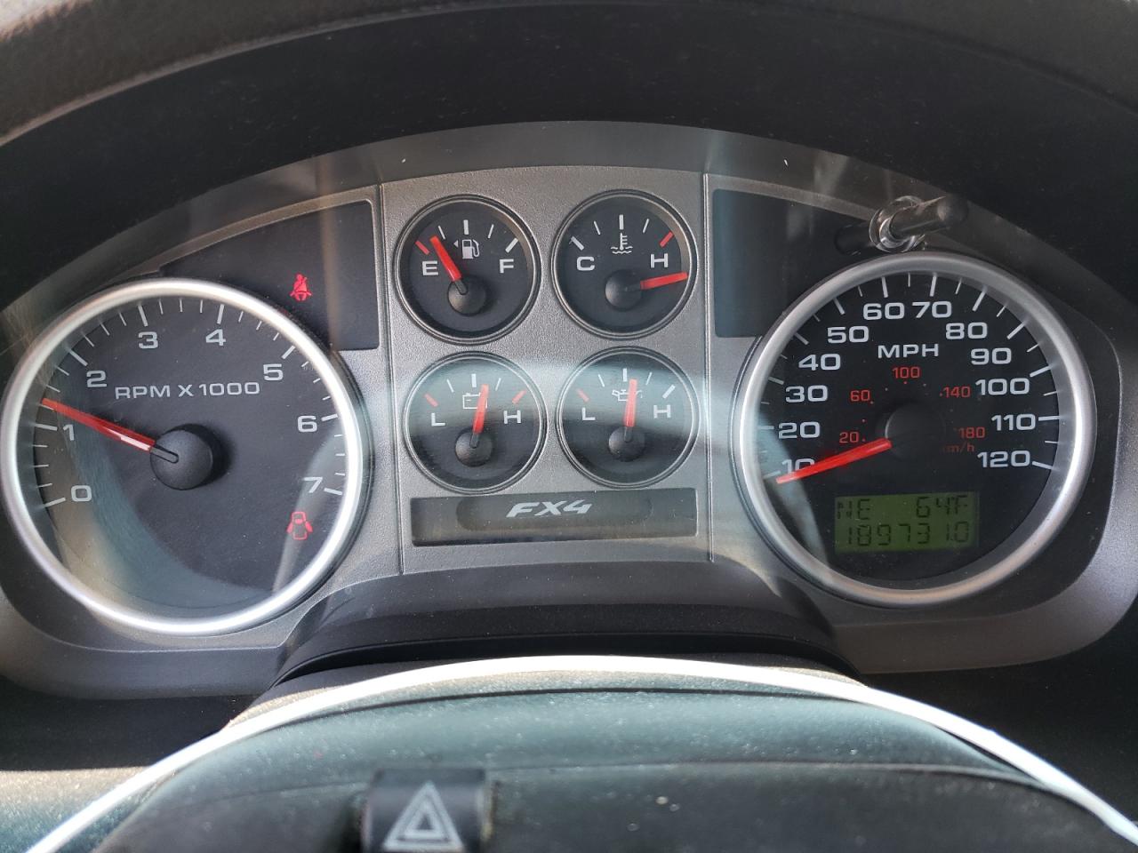 Photo 8 from auction – 2004 FORD F150 with VIN 1FTPX14514NB58152