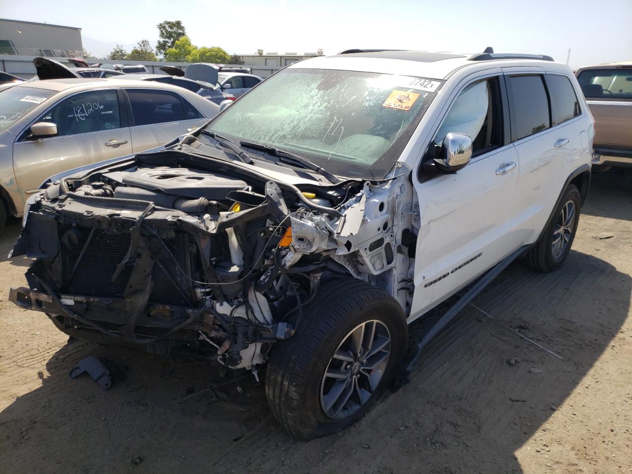 Photo 2 from auction – 2017 JEEP GRAND CHER with VIN 1C4RJFBG1HC695908