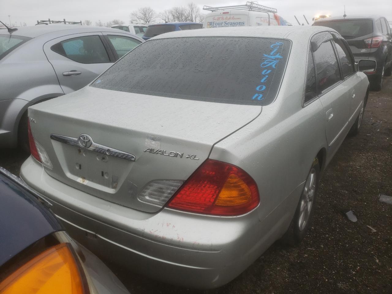 Photo 4 from auction – 2000 TOYOTA AVALON XL with VIN 4T1BF28B7YU110746