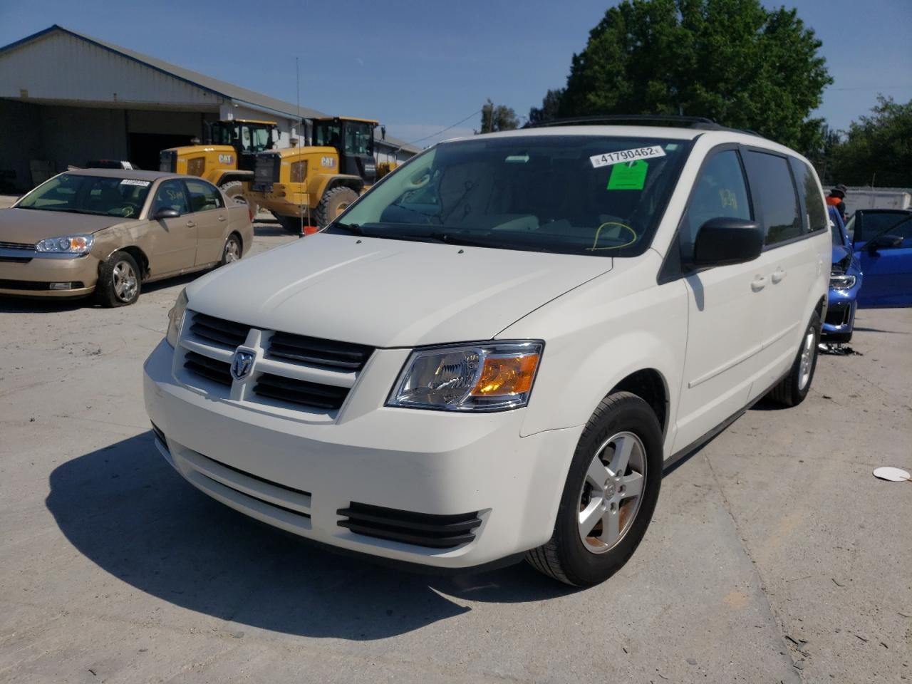Photo 2 from auction – 2010 DODGE GRAND CARA with VIN 2D4RN3D10AR379346