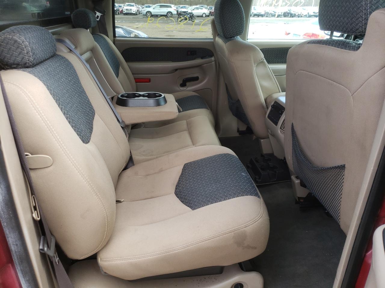 Photo 6 from auction – 2004 CHEVROLET AVALANCHE with VIN 3GNGK22G74G260063
