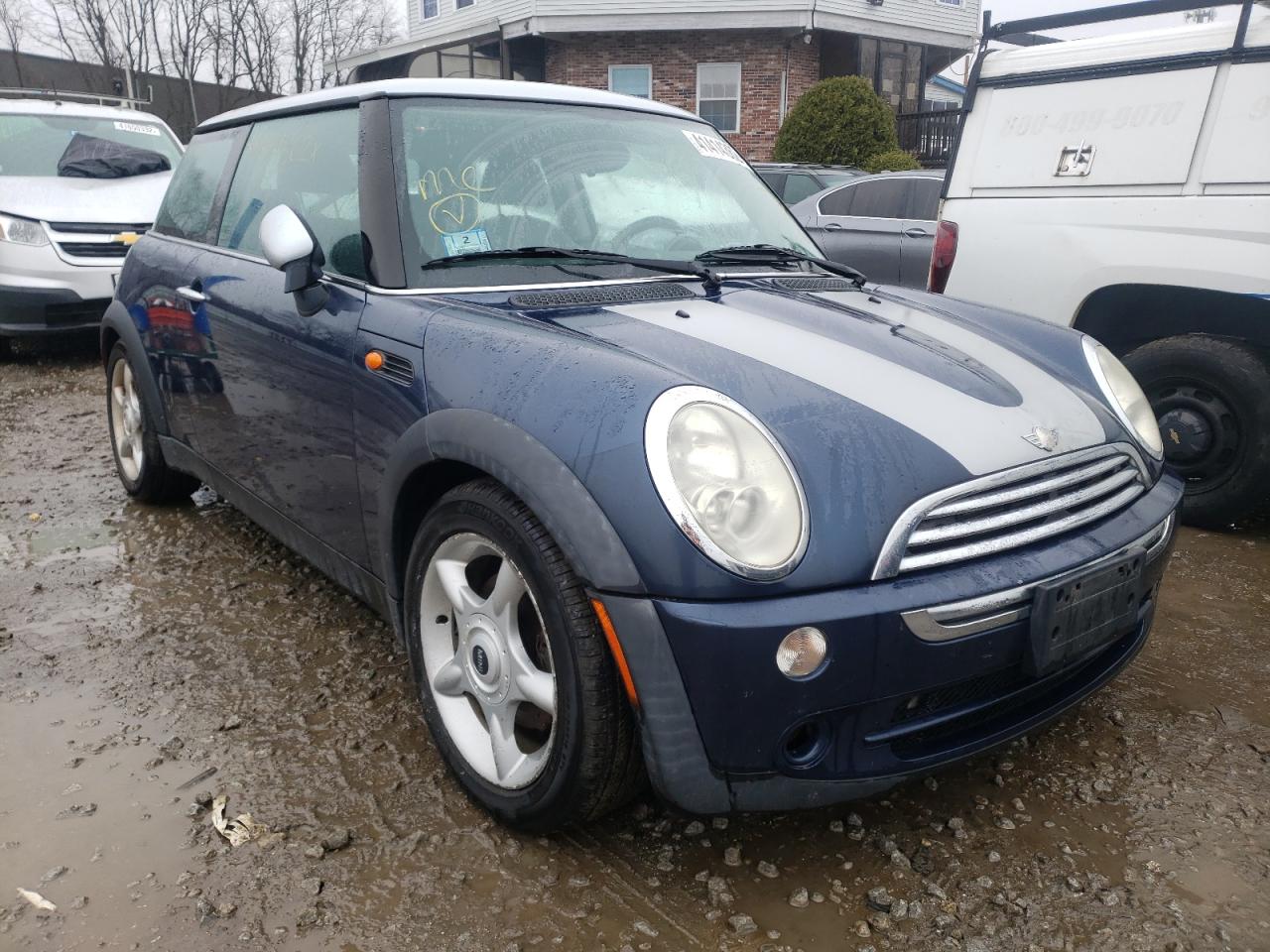 MINI COOPER 2006 with VIN WMWRC33586TJ76743 - Photo from auction