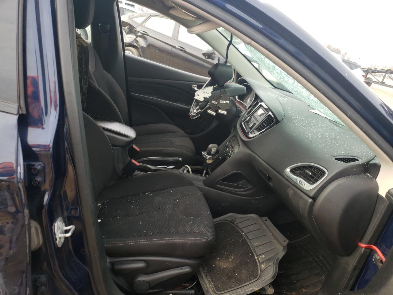 Photo 5 from auction – 2015 DODGE DART SXT with VIN 1C3CDFBB4FD140657