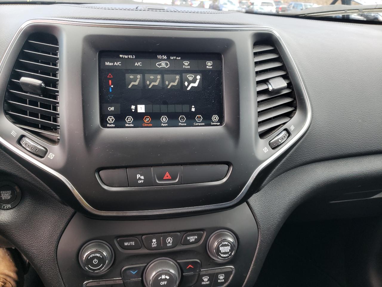 Zdjęcie 9 z aukcji – 2019 JEEP CHEROKEE L z VIN 1C4PJLLB2KD474196