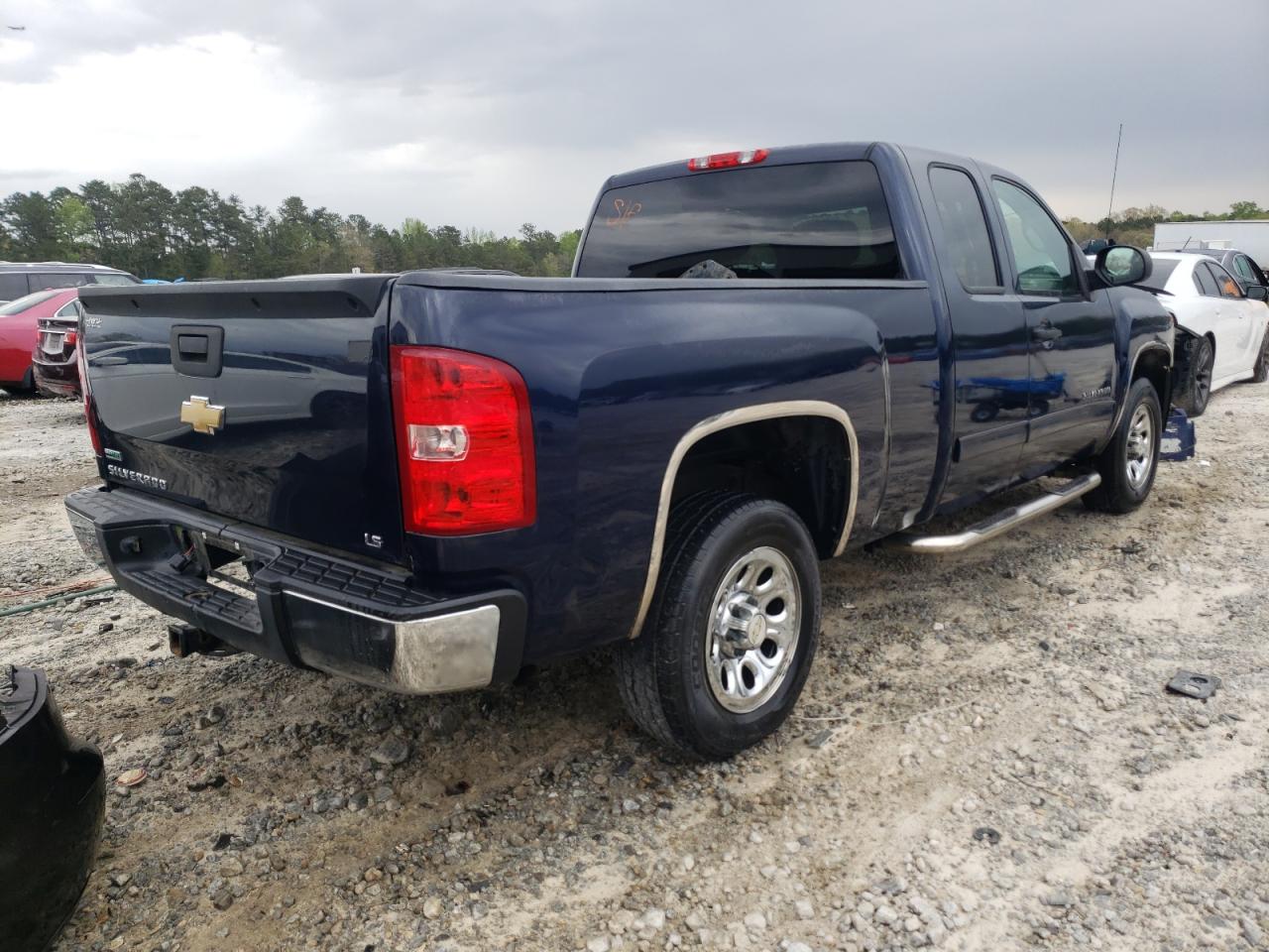 Photo 4 from auction – 2011 CHEVROLET SILVERADO with VIN 1GCRCREA5BZ447457