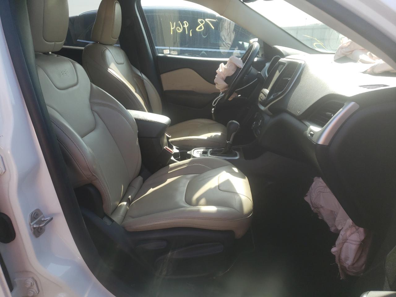 Photo 5 from auction – 2017 JEEP CHEROKEE L with VIN 1C4PJLDB2HW539558