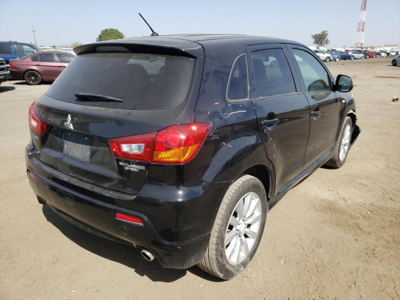 Photo 4 from auction – 2011 MITSUBISHI OUTLANDER with VIN JA4AP4AU6BZ014969