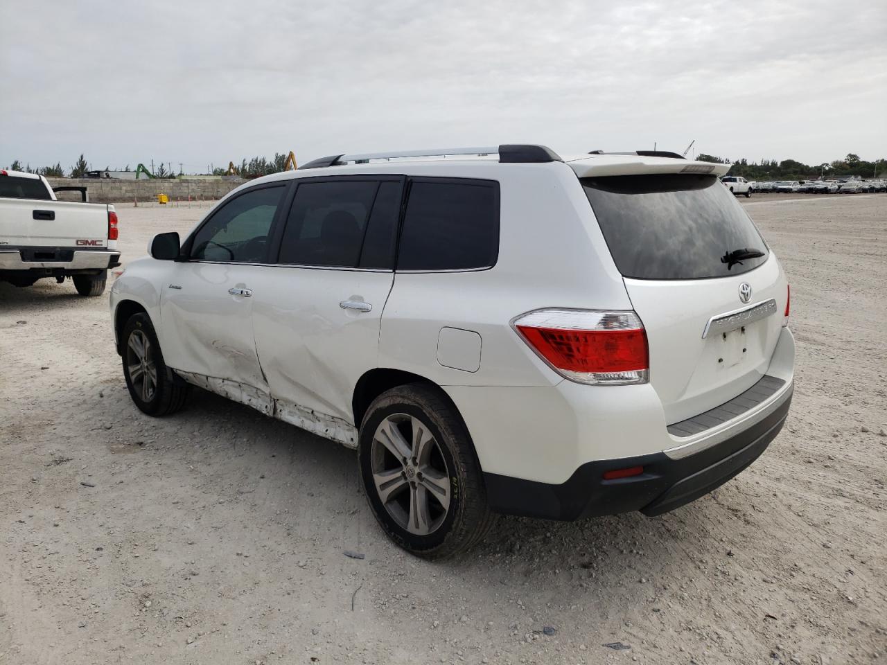 Photo 3 from auction – 2012 TOYOTA HIGHLANDER with VIN 5TDYK3EH4CS071278