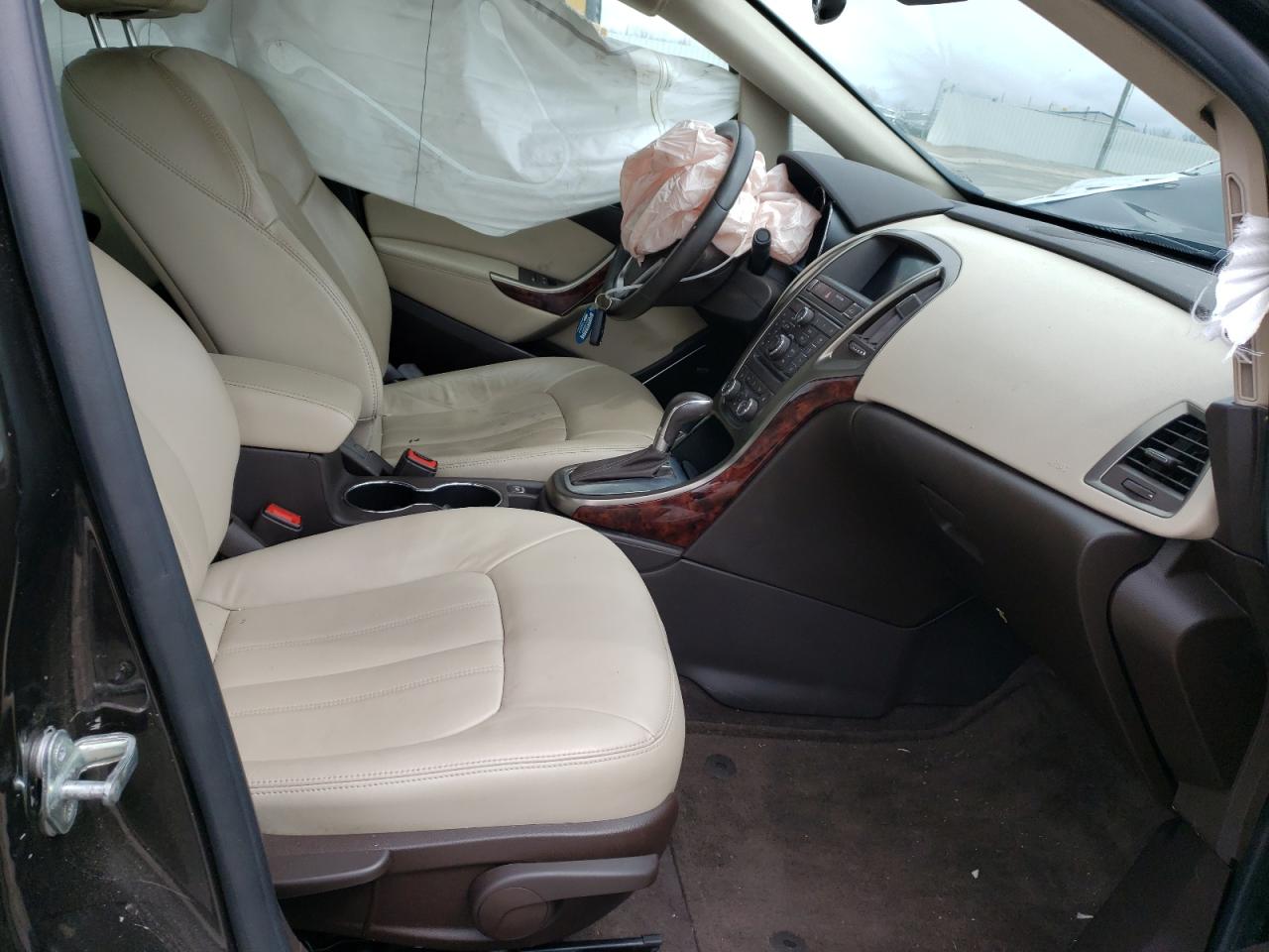 Photo 5 from auction – 2012 BUICK VERANO with VIN 1G4PS5SK7C4212164