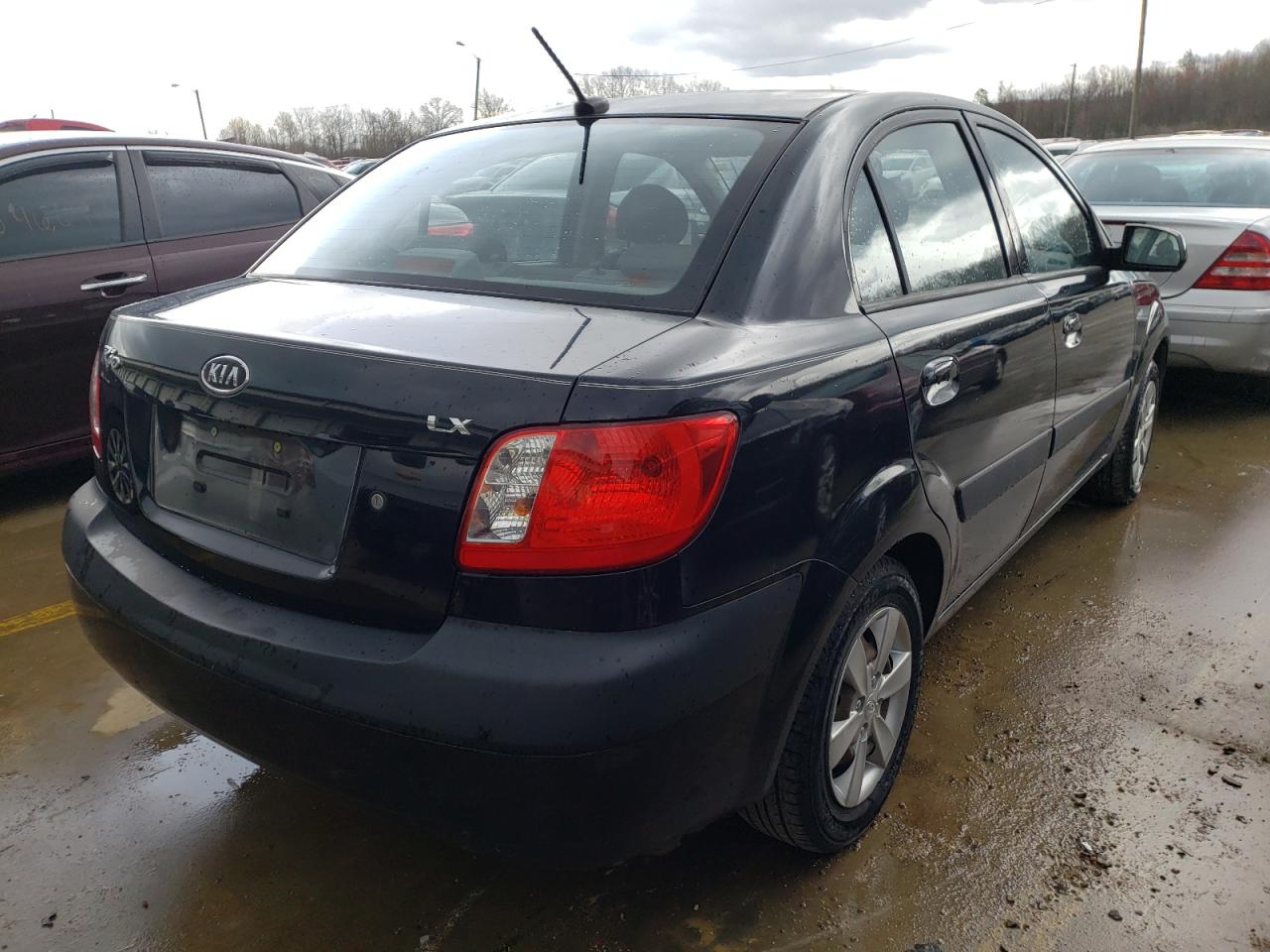 Photo 4 from auction – 2009 KIA RIO BASE with VIN KNADE223396523882