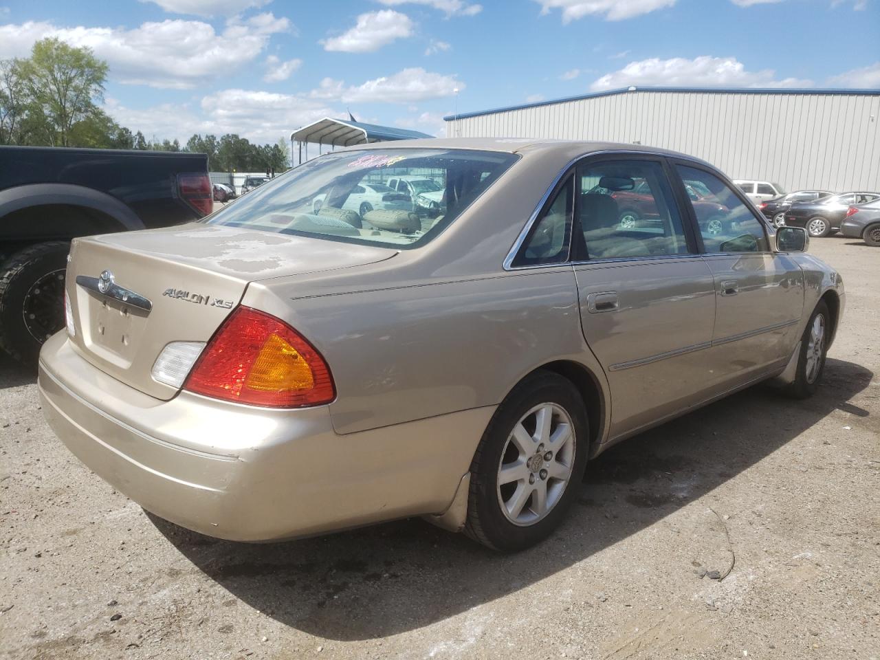 Photo 4 from auction – 2002 TOYOTA AVALON XL with VIN 4T1BF28B02U266022