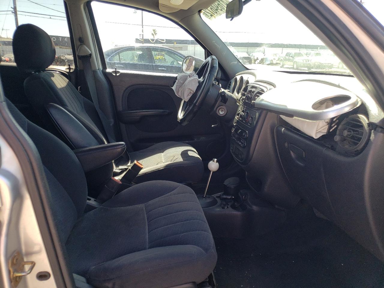 Photo 5 from auction – 2003 CHRYSLER PT CRUISER with VIN 3C4FY48B43T596737