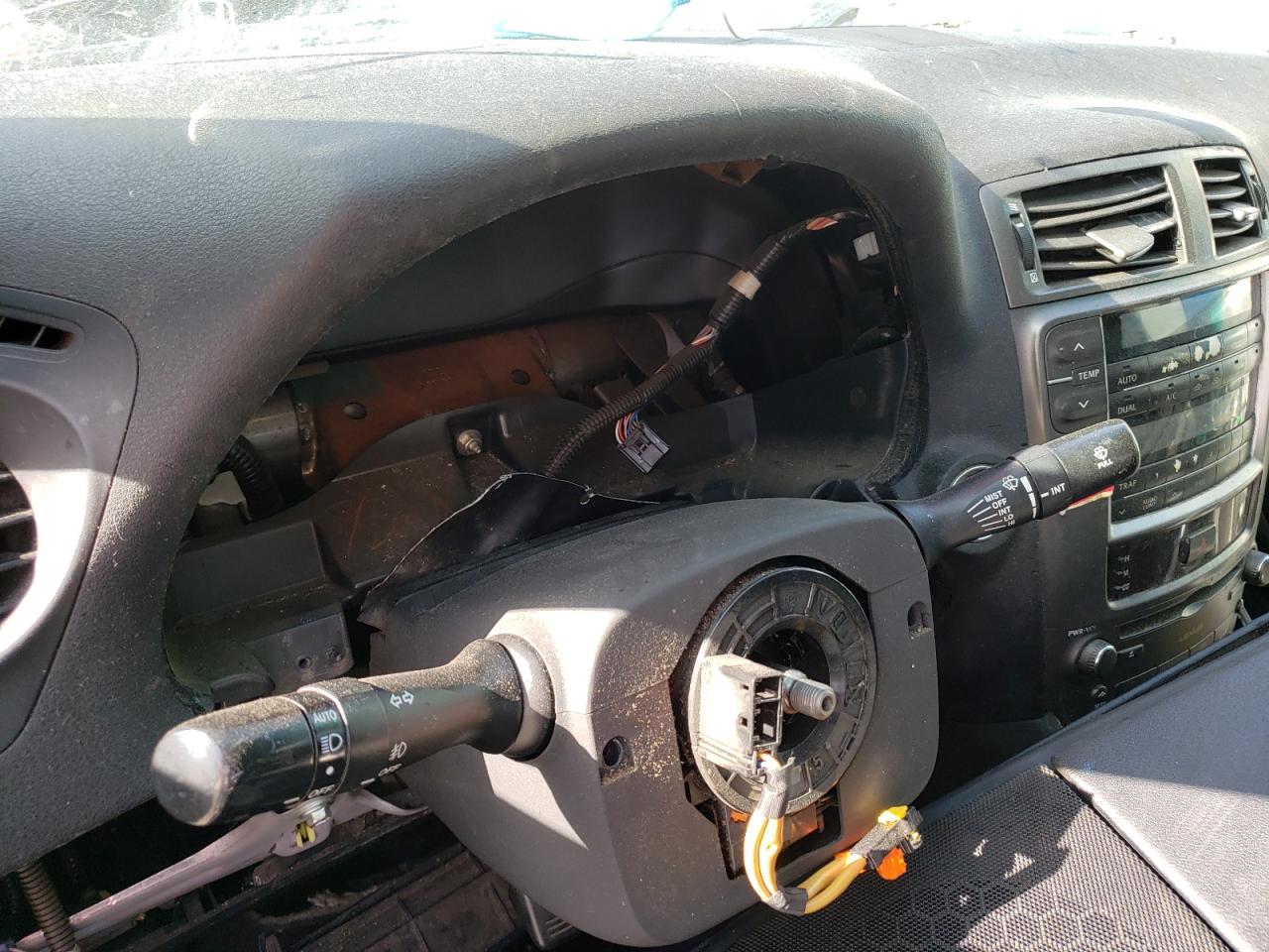 Photo 8 from auction – 2006 LEXUS IS 250 with VIN JTHBK262062011535
