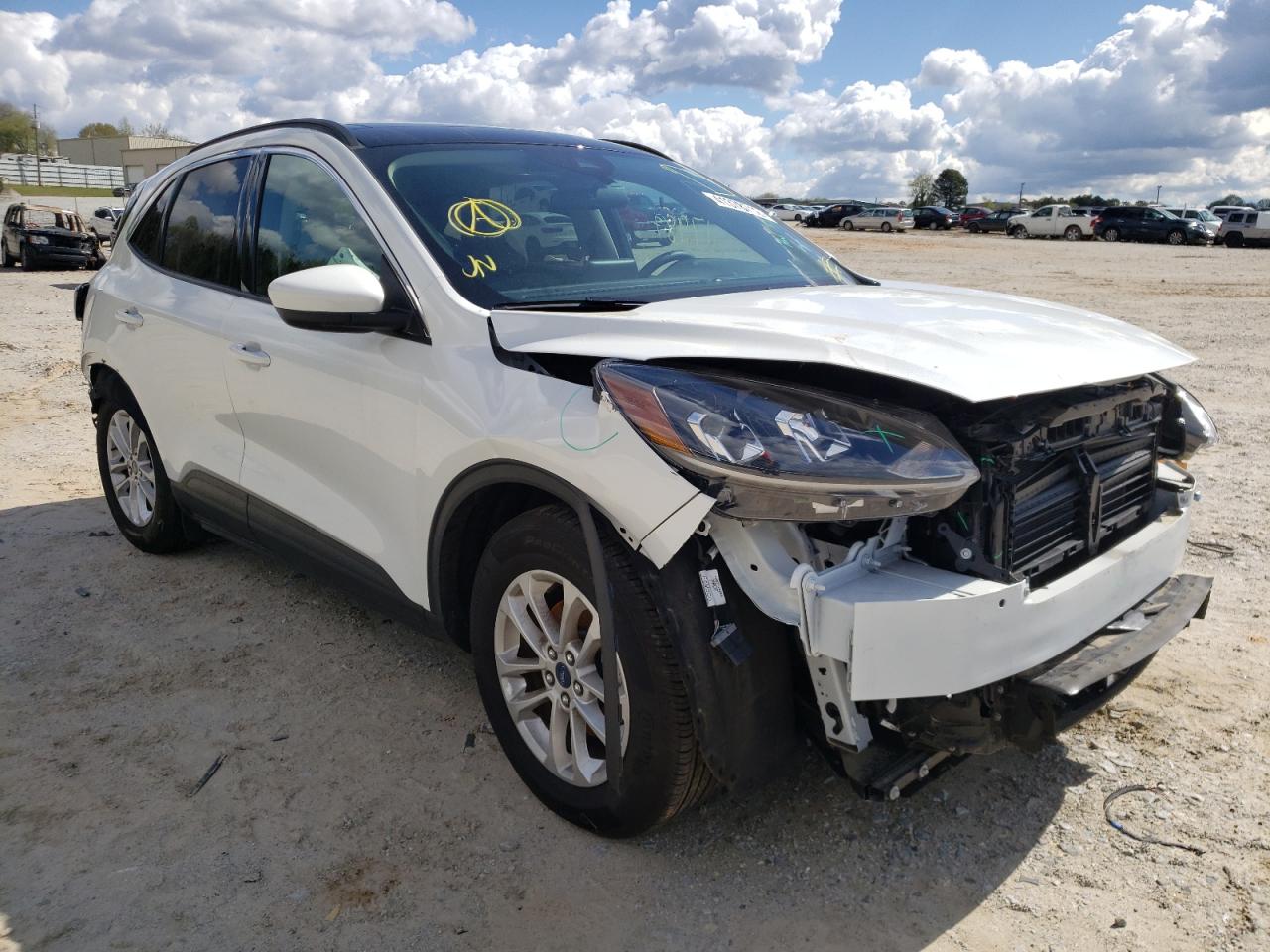 FORD ESCAPE SE 2020 with VIN 1FMCU0G64LUB21795 - Photo from auction