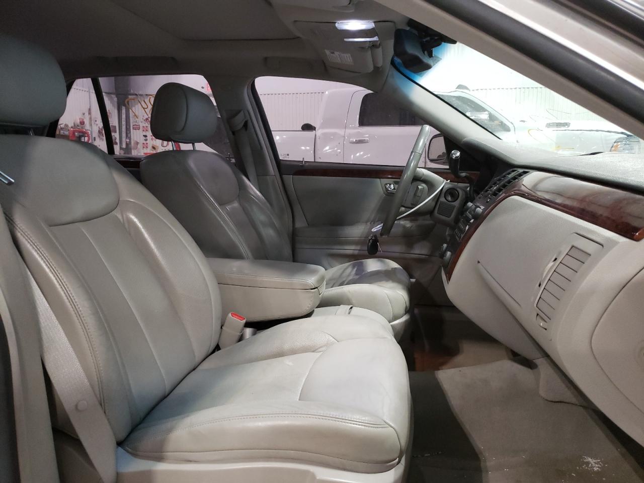 Photo 5 from auction – 2006 CADILLAC DTS with VIN 1G6KD57Y86U144745