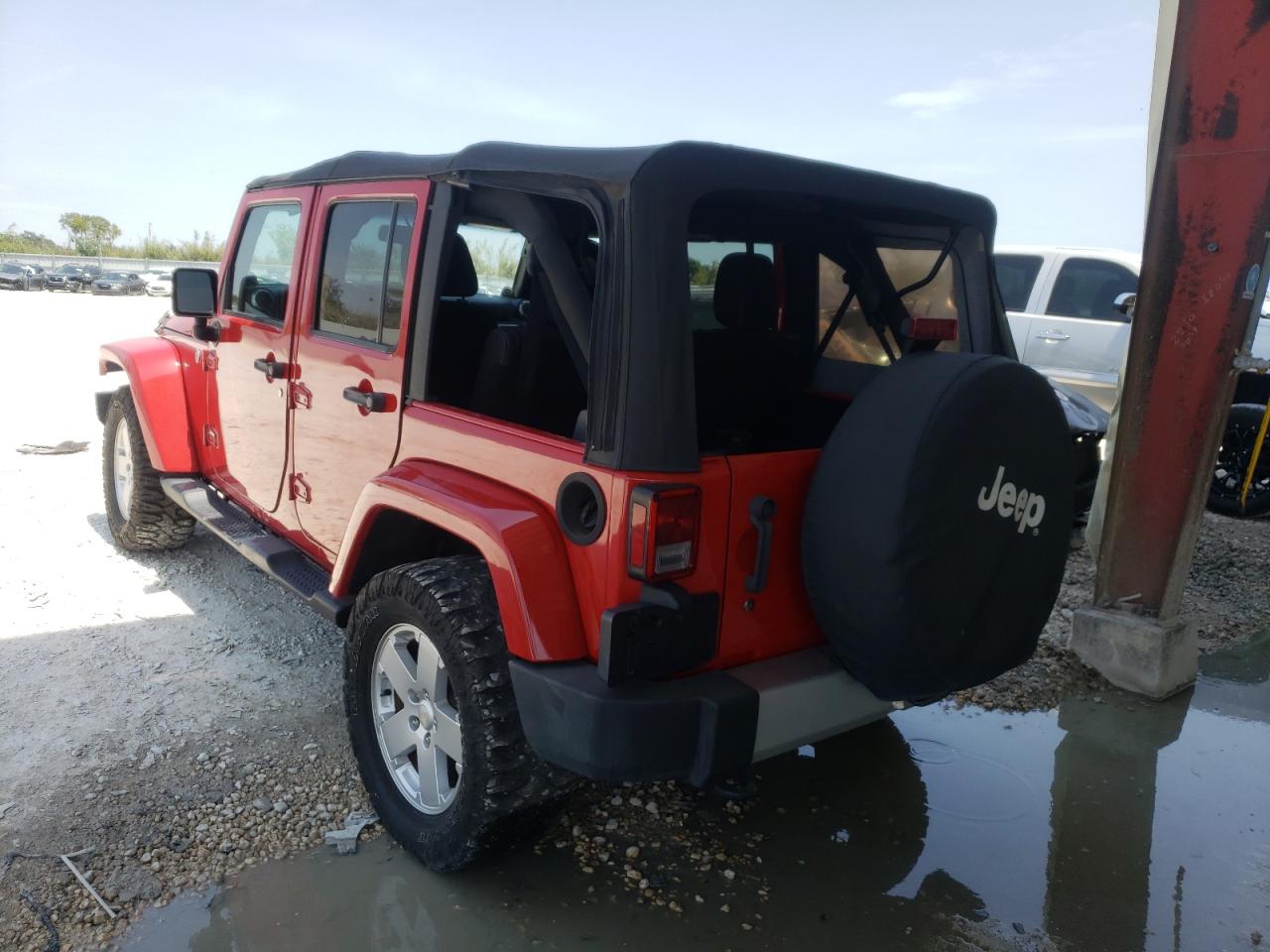Photo 3 from auction – 2014 JEEP WRANGLER U with VIN 1C4BJWEG0EL240265