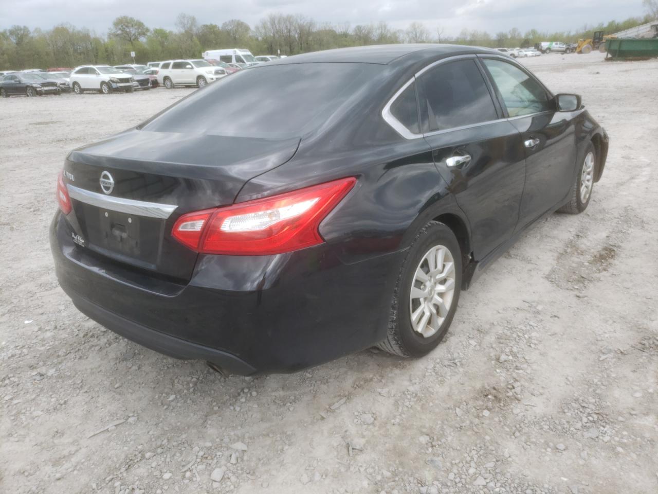 Photo 4 from auction – 2016 NISSAN ALTIMA 2.5 with VIN 1N4AL3AP1GN332069