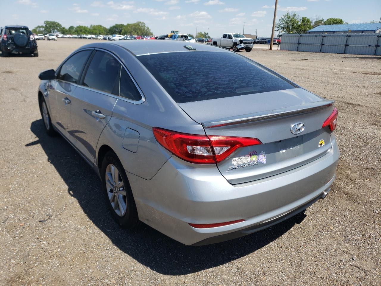 Photo 3 from auction – 2015 HYUNDAI SONATA SE with VIN 5NPE24AF0FH196155