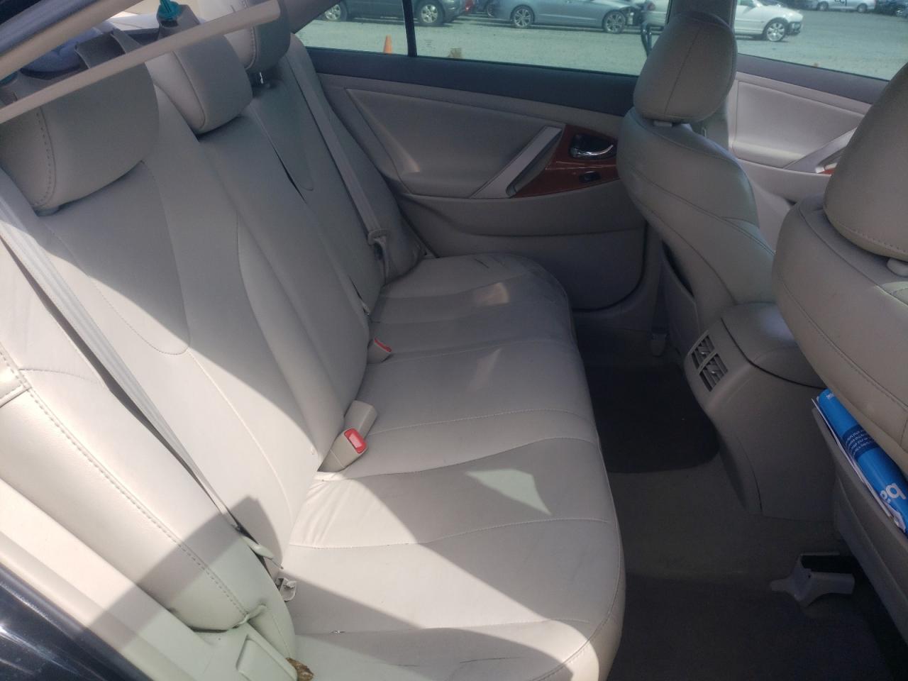 Photo 6 from auction – 2011 TOYOTA CAMRY SE with VIN 4T1BK3EK7BU628160